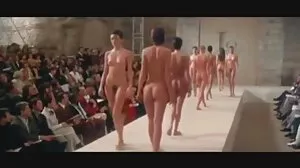 Babe ger efter för gamla sexfilmer kuk
