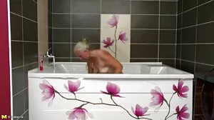 Student Chloe Cherry jävla i sängen med sin innie fria sexfilmer fitta