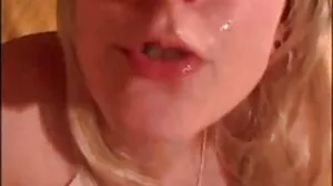 Jenna Ivory älskar att vara i sexfilmer online en DP-smörgås