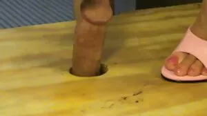 Cecilia får honom sensuella sexfilmer att explodera