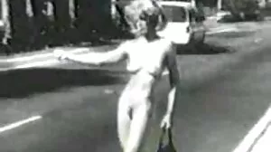 Lucy Love kväver med sina bra gratis porrfilm gigantiska kannor GP1680