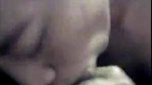 Betjänar hyresvärdens sexfimer dotter