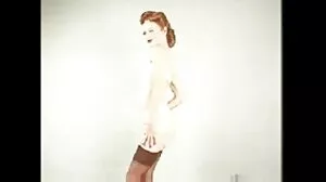 Busty Home sexfimer Decorating Service av Katy Shavon