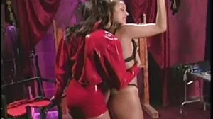 KÄRLEK VID FÖRSTA ÖGONKASTET? KENDRICK sexfimer DRIVER INITIERAR ENOLA BLAZE TILL HGF